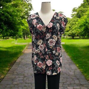 Floral V-Neck Blouse M V-Back Strap Detail Elegant Casual Fall Feminine Office